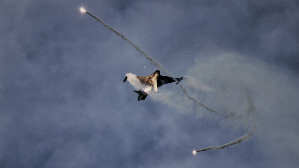 Gripen action